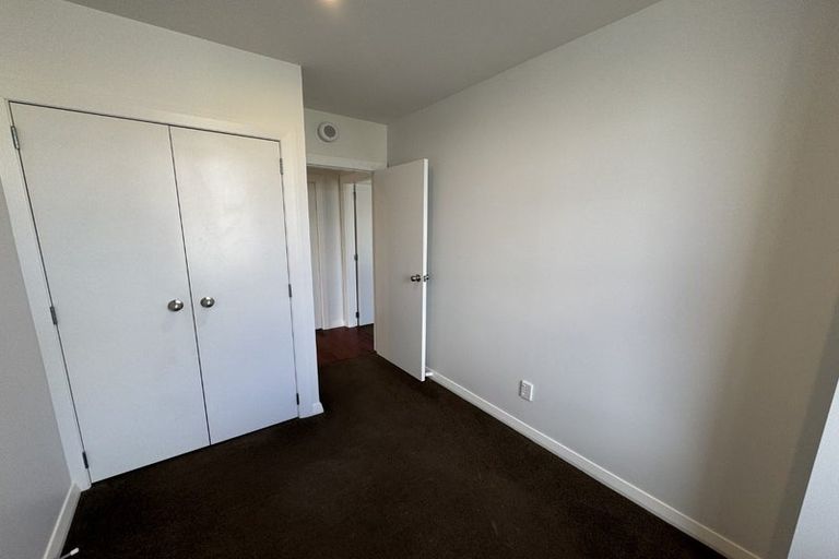 Photo of property in 77 Brougham Street, Mount Victoria, Wellington, 6011