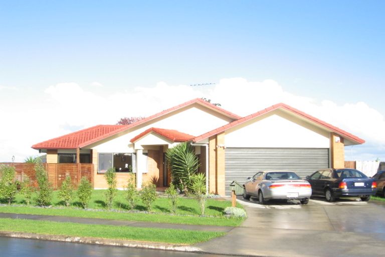 Photo of property in 8 Saralee Drive, Manurewa, Auckland, 2105