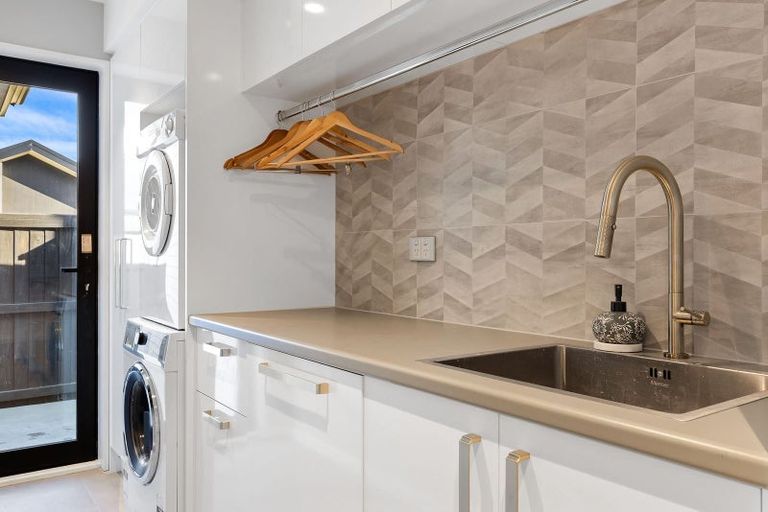 Photo of property in 29 Tara Crescent, Woodend, 7610