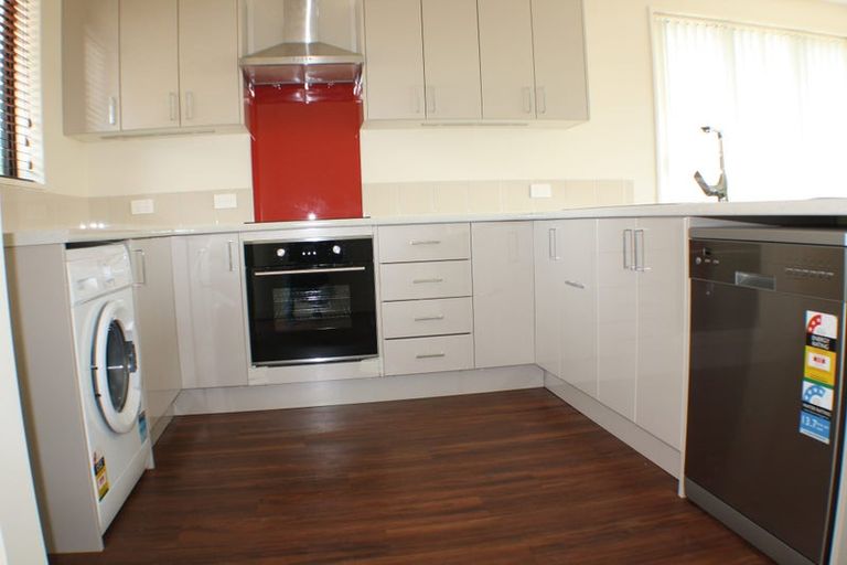 Photo of property in 11a Coopers Road, Dallington, Christchurch, 8061