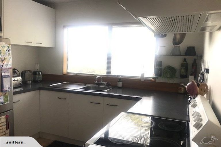 Photo of property in 2/15 Witheford Drive, Bayview, Auckland, 0629