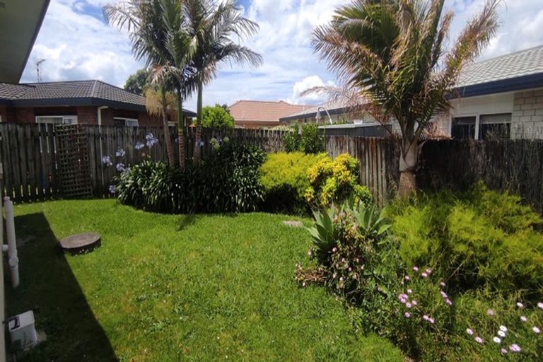 Photo of property in 96d Lakeside Drive, Orewa, 0931