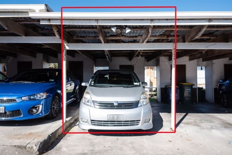 Photo of property in 4/79 Glendale Road, Glen Eden, Auckland, 0602