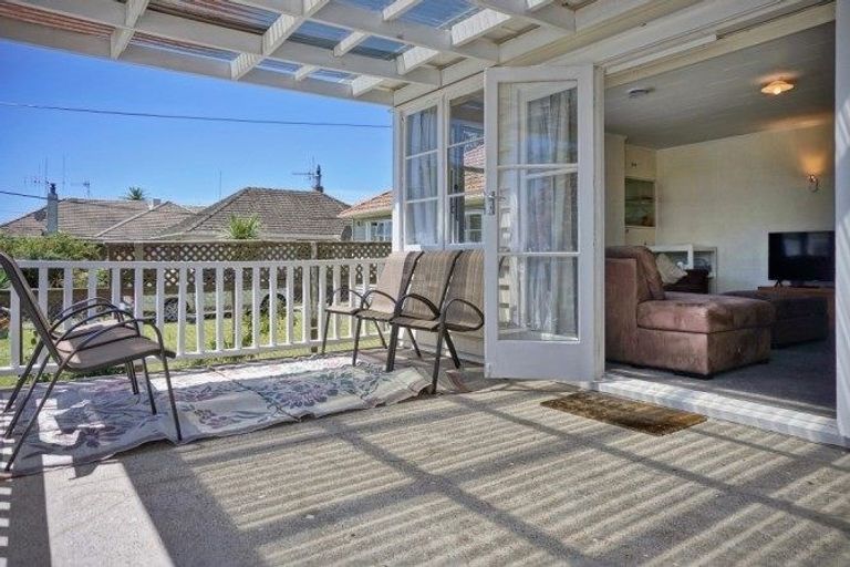 Photo of property in 3a Seddon Street, Te Puke, 3119