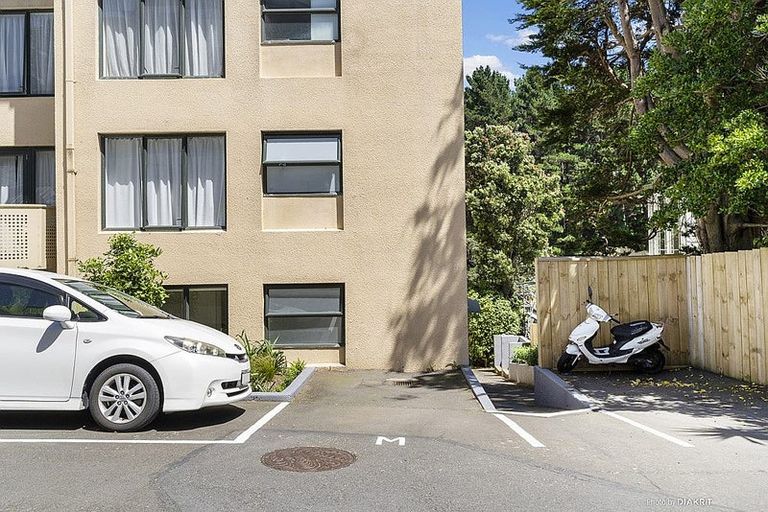 Photo of property in 566m Adelaide Road, Berhampore, Wellington, 6023