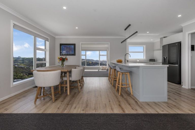 Photo of property in 6 Stunsail Lane, Whitby, Porirua, 5024