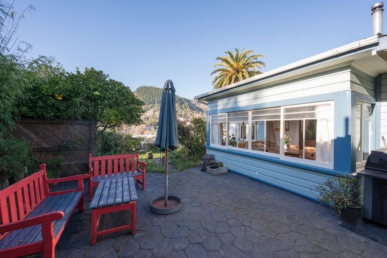 Photo of property in 92 Kawai Street, Nelson South, Nelson, 7010