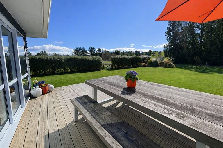 Photo of property in 63b Phillips Street, Tikokino, 4273