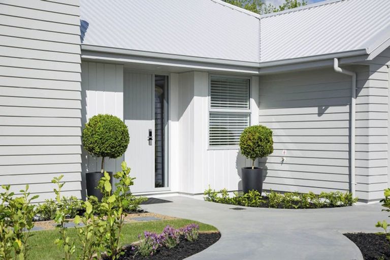 Photo of property in 11 Munro Oak Lane, Clevedon, Papakura, 2582