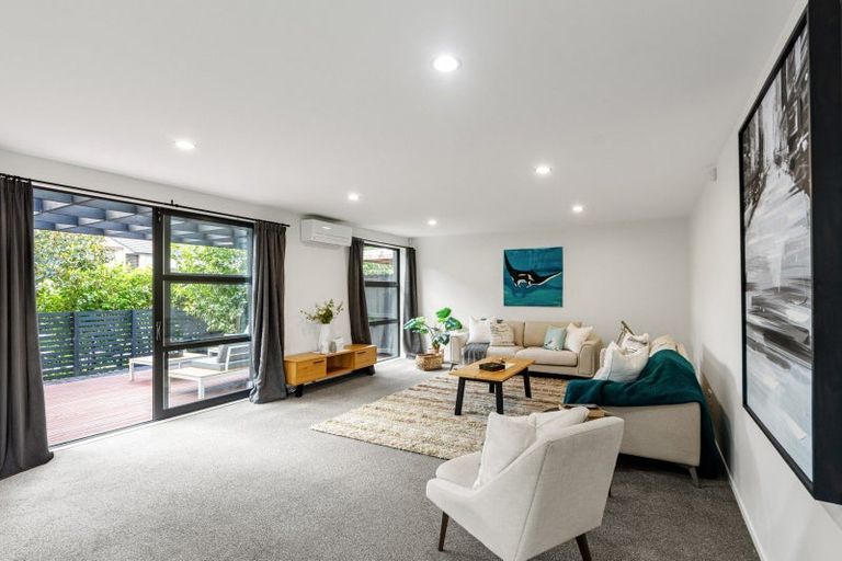 Photo of property in 14 Windfola Parkway, Takanini, 2112