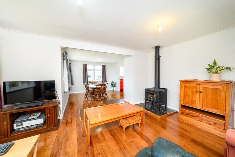 Photo of property in 25 Flower Street, Bulls, 4818