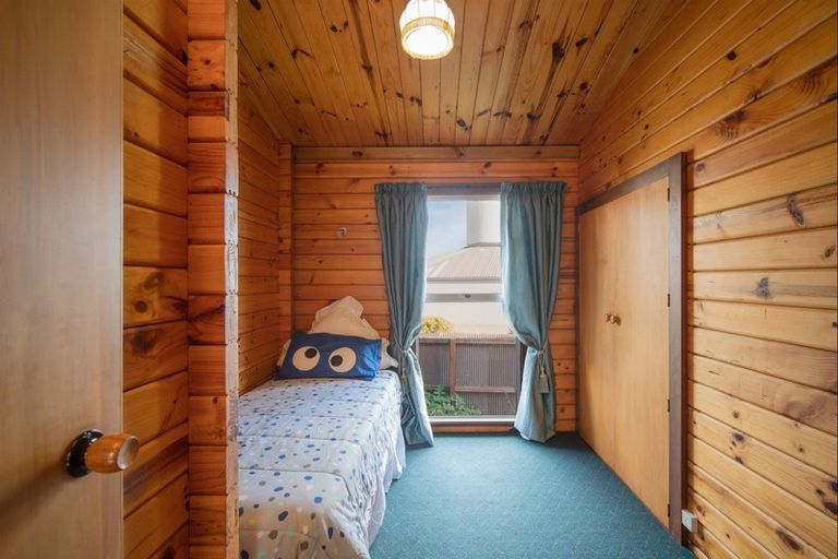 Photo of property in 42 Riverlaw Terrace, Saint Martins, Christchurch, 8022