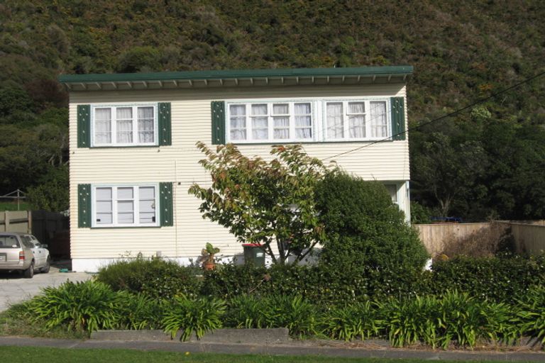 Photo of property in 14 Hay Street, Naenae, Lower Hutt, 5011