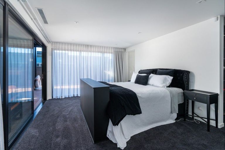 Photo of property in 20 Kurapoto Lane, Rainbow Point, Taupo, 3330