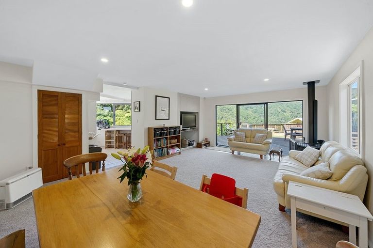 Photo of property in 2/90 Howard Road, Point Howard, Lower Hutt, 5013