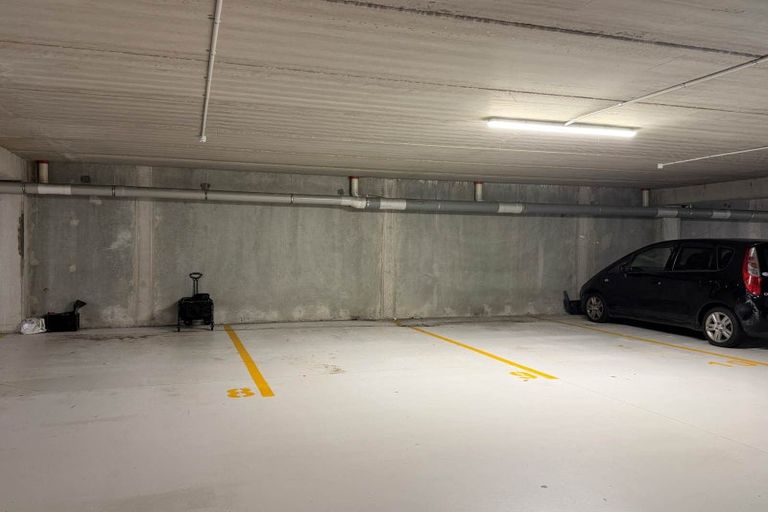 Photo of property in 2n/20 Charlotte Street, Eden Terrace, Auckland, 1021