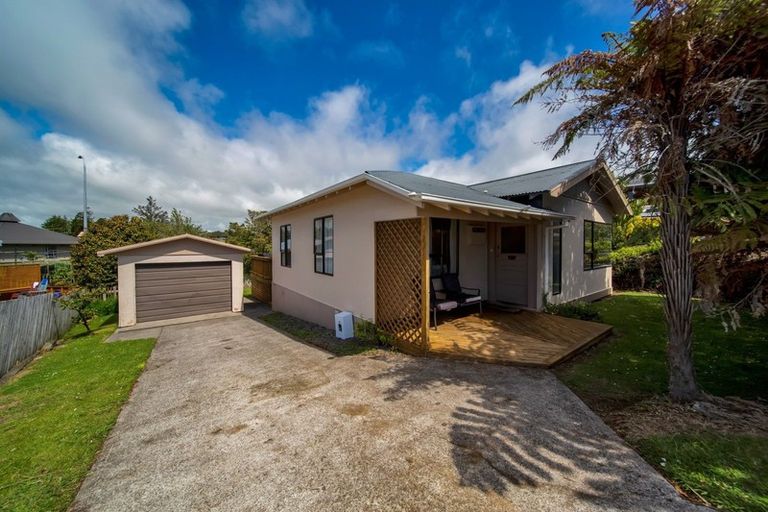 Photo of property in 28 Maratahu Street, Westown, New Plymouth, 4310