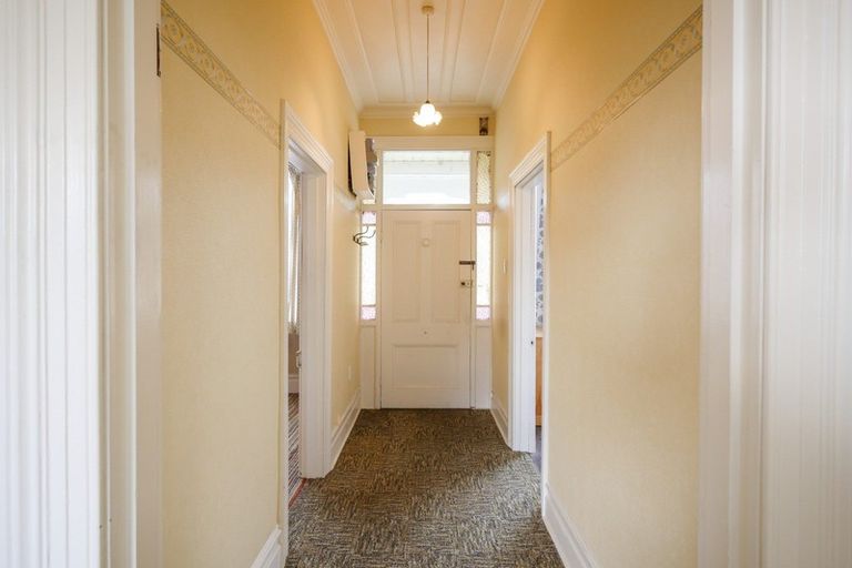 Photo of property in 33 Brownville Crescent, Maori Hill, Dunedin, 9010