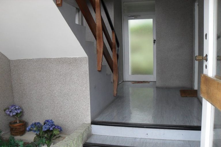 Photo of property in 6/117 Austin Street, Mount Victoria, Wellington, 6011