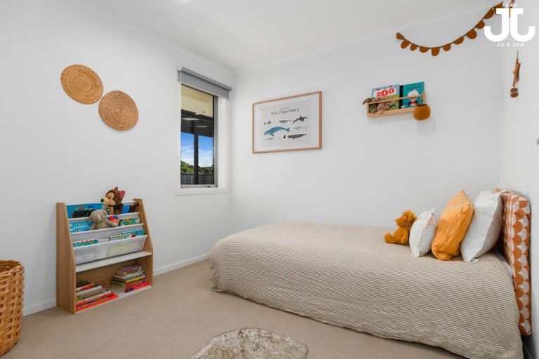 Photo of property in 56 Whakaturou Crescent, Pyes Pa, Tauranga, 3112