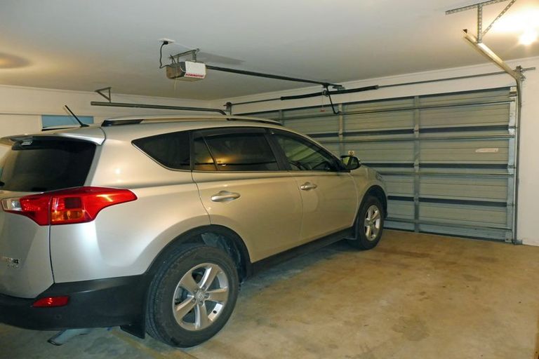 Photo of property in 2 Waimarama Street, Waikawa, Picton, 7220