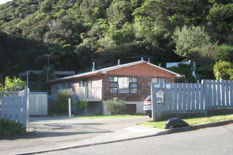 Photo of property in 19 John Street, Stokes Valley, Lower Hutt, 5019