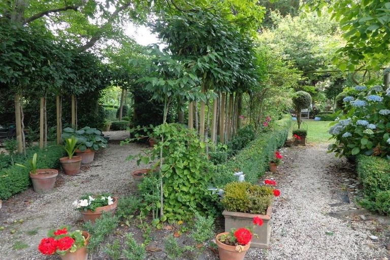 Photo of property in 33 Morgans Road, Akaroa, 7581