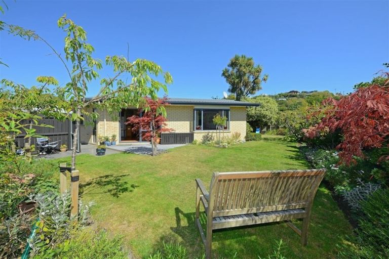Photo of property in 15 Wilsons Road, Saint Martins, Christchurch, 8022
