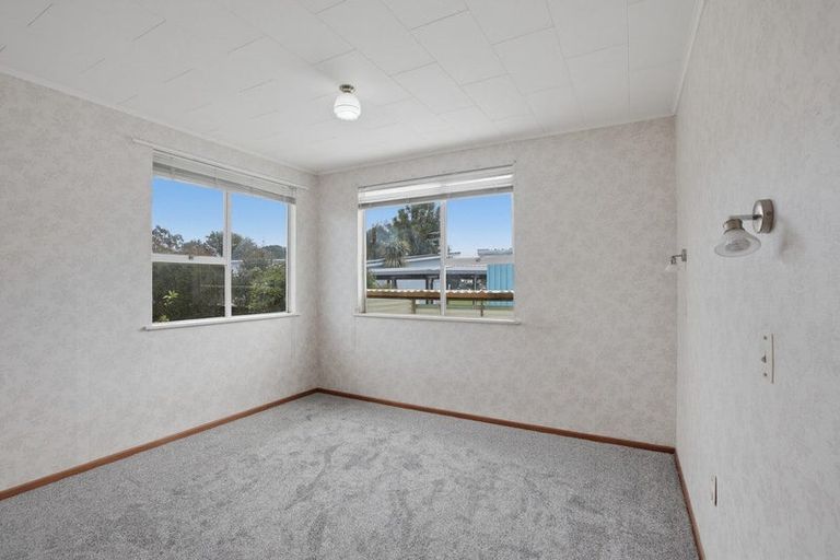 Photo of property in 14 Huatoki Street, Vogeltown, New Plymouth, 4310