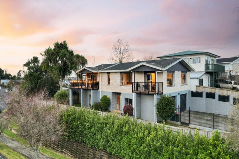 Photo of property in 6 Glendale Drive, Dinsdale, Hamilton, 3204