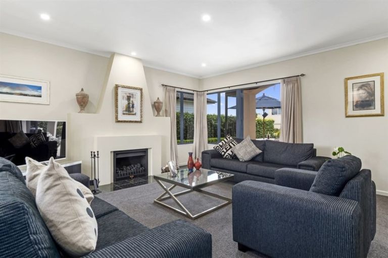 Photo of property in 10 La Cumbre Close, Bethlehem, Tauranga, 3110