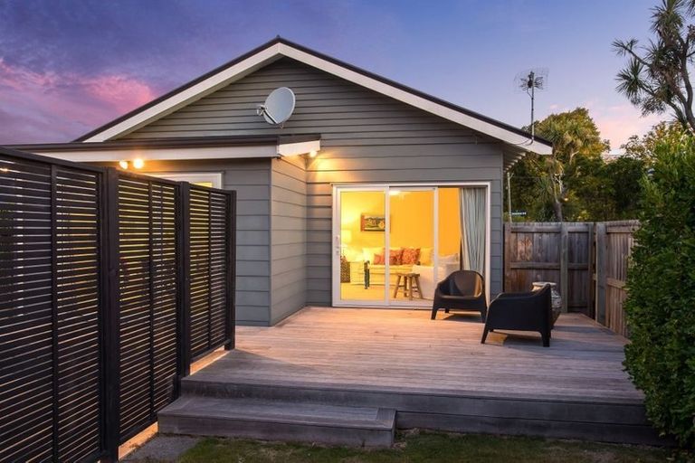 Photo of property in 27 Somerfield Street, Somerfield, Christchurch, 8024