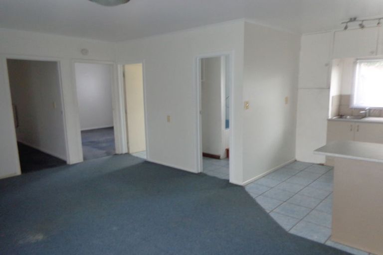 Photo of property in 1 Titoki Street, Te Atatu Peninsula, Auckland, 0610