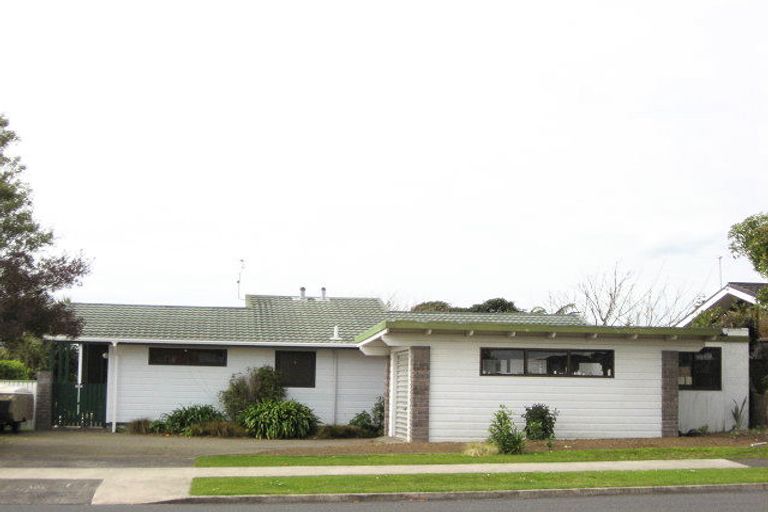 Photo of property in 42 Truby King Street, Merrilands, New Plymouth, 4312