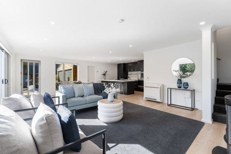 Photo of property in 8a Queen Street, Brighton, Dunedin, 9035