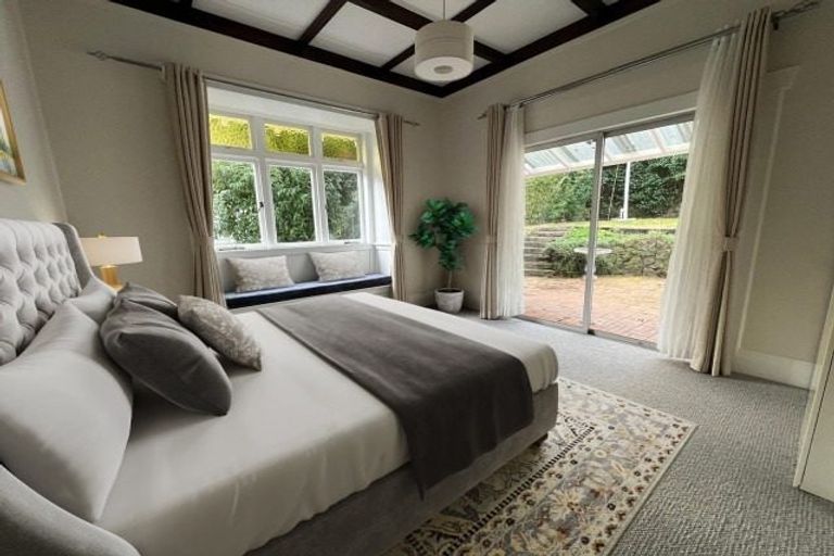 Photo of property in 32 Wairoa Road, Narrow Neck, Auckland, 0624