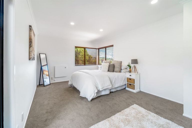 Photo of property in 118 Stanmore Bay Road, Stanmore Bay, Whangaparaoa, 0932