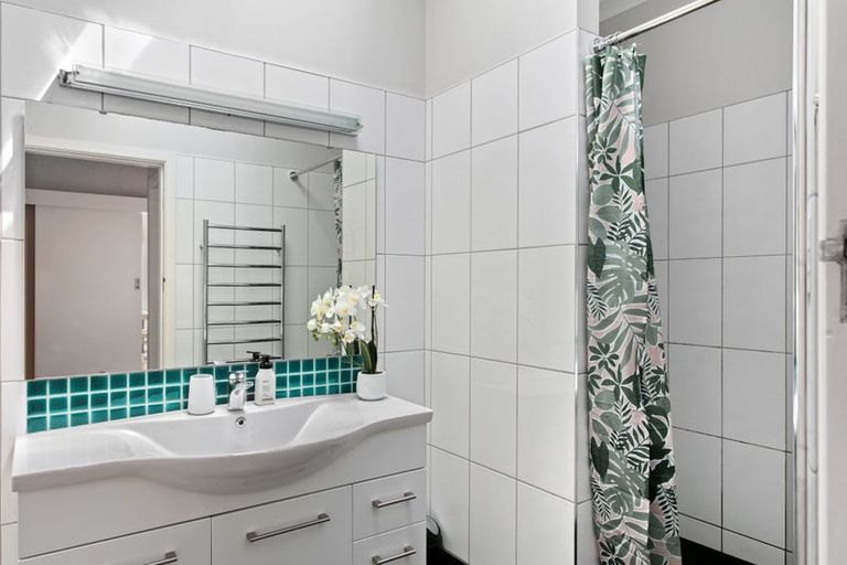 Photo of property in 28a Moana Road, Okitu, Gisborne, 4010