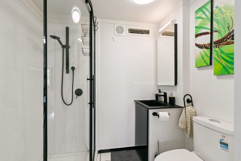 Photo of property in 112 Holloway Road, Aro Valley, Wellington, 6021