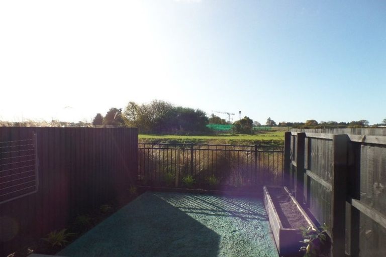 Photo of property in 12 Piripiri Place, Broomfield, Christchurch, 8042