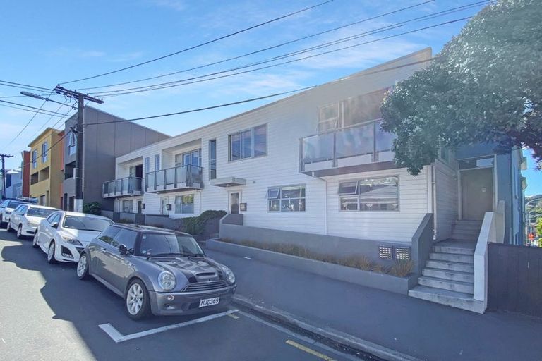 Photo of property in 207 Tasman Street, Mount Cook, Wellington, 6021