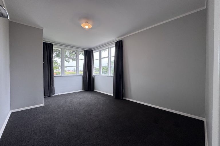 Photo of property in 32 Thames Street, Roslyn, Palmerston North, 4414