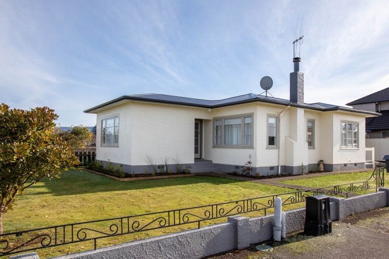Photo of property in 20 George Street, Dannevirke, 4930