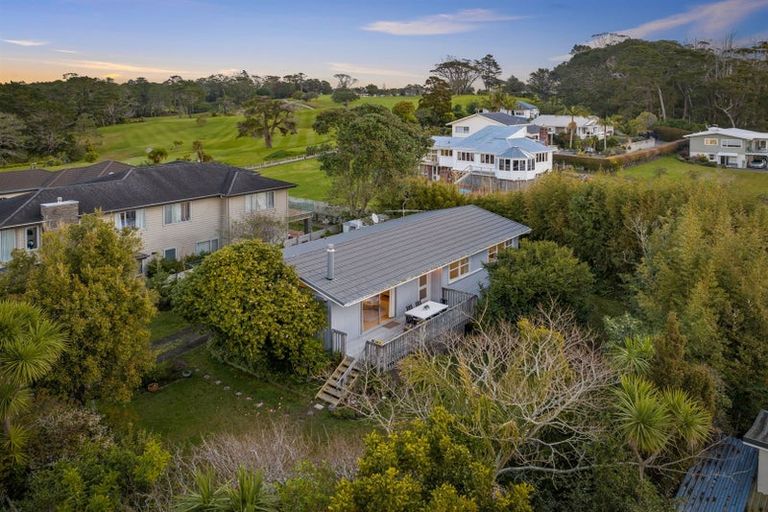 Photo of property in 1/80a Park Rise, Campbells Bay, Auckland, 0630