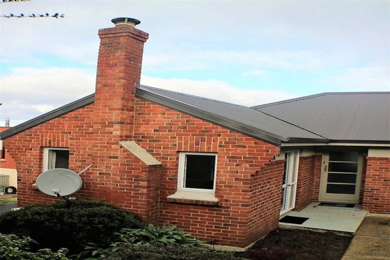 Photo of property in 211 Forfar Street, Maryhill, Dunedin, 9011