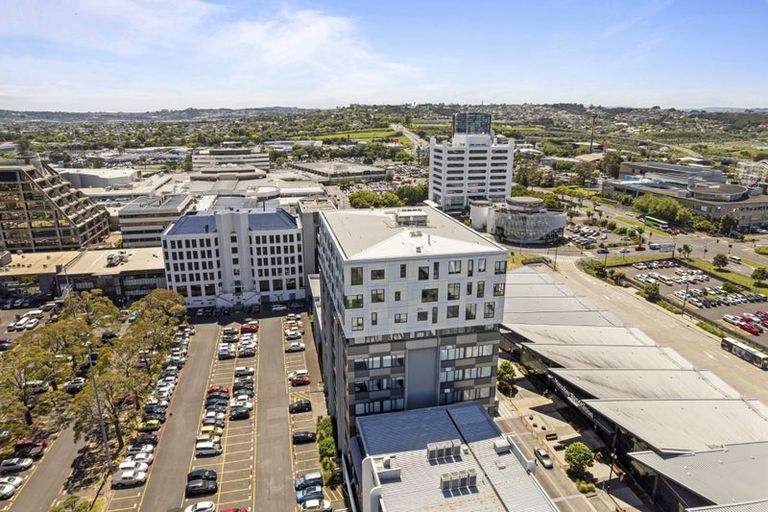 Photo of property in Twin Towers, 306/17 Putney Way, Manukau, Auckland, 2104
