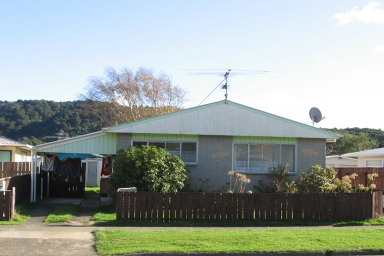 Photo of property in 17 Meremere Street, Wainuiomata, Lower Hutt, 5014