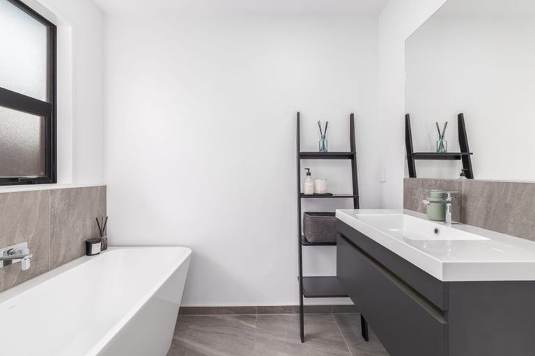 Photo of property in 5 Chrysolite Place, Belfast, Christchurch, 8051