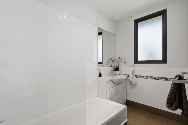 Photo of property in 17b Longstead Avenue, Papamoa Beach, Papamoa, 3118