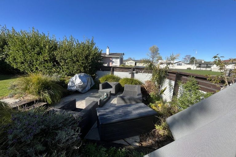 Photo of property in 2 Mcduff Place, Havelock North, 4130